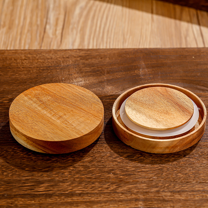 wooden lid
